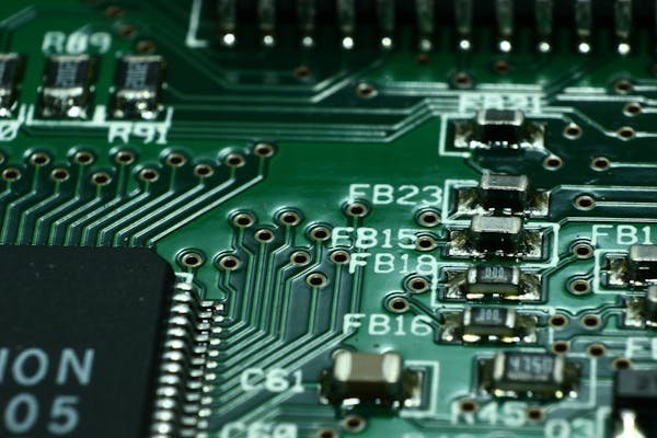 Les clés pour concevoir une carte électronique performante