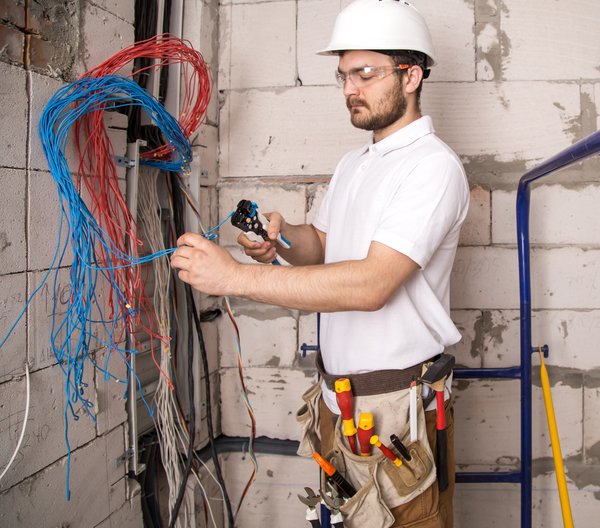 Pourquoi utiliser 4 fils électriques dans votre installation ?